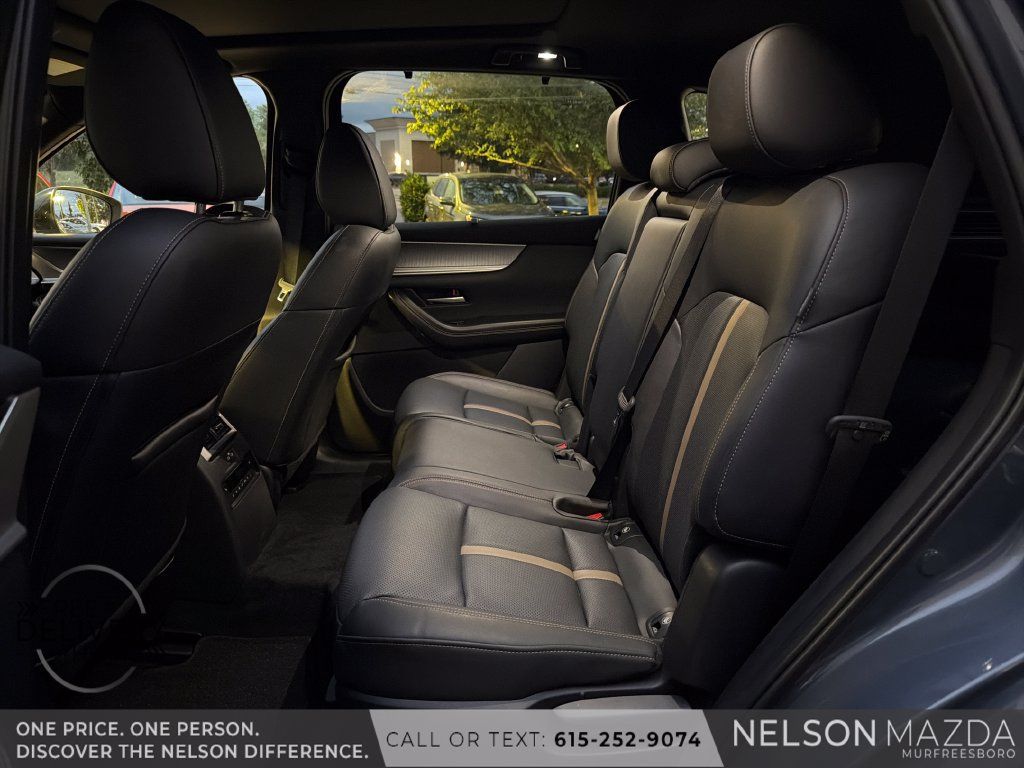Certified 2025 MAZDA CX-70 Plug-In Hybrid w/ Premium Plus AWD/4WD image 24