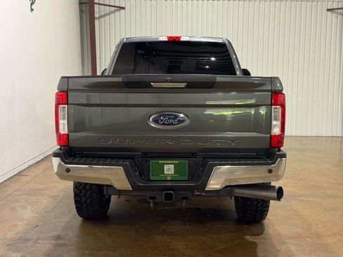 Used 2019 Ford F250 XLT w/ XLT Premium Package image 7