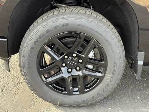 New 2026 Chevrolet Silverado 1500 RST w/ Dark Appearance Package image 9