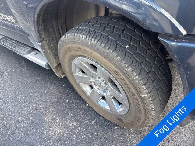 Used 2015 Nissan Titan SV w/ SV Value Truck Package AWD/4WD image 8
