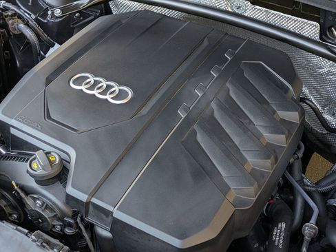 Used 2023 Audi Q5 2.0T Premium w/ Convenience Package image 24