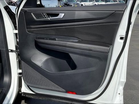 New 2025 Volkswagen Atlas Cross Sport SEL Premium R-Line image 26