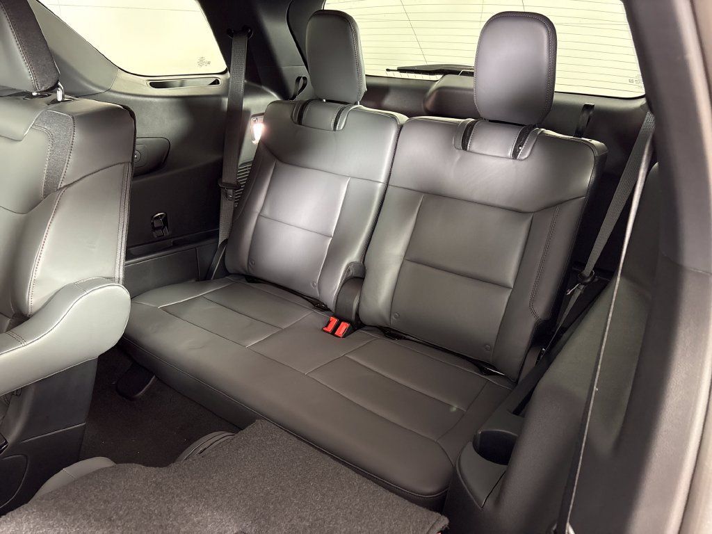 New 2027 Ford Explorer Active w/ Active Comfort Package RWD image 29