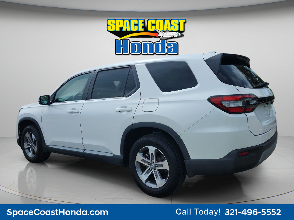 Used 2025 Honda Pilot EX-L image 5