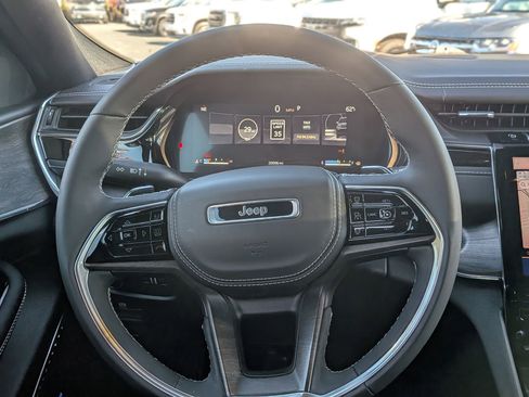 Used 2024 Jeep Grand Cherokee L Overland w/ Trailer Tow Package image 20