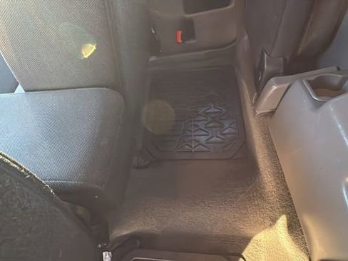 Used 2010 Ford Ranger XLT image 24