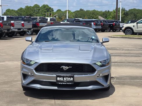 Used 2020 Ford Mustang Premium RWD image 11