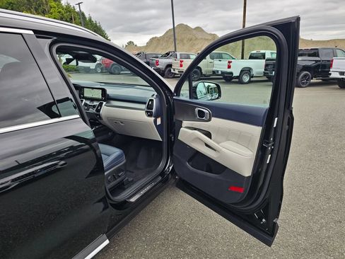 Certified 2023 Kia Sorento SX Prestige AWD/4WD image 31