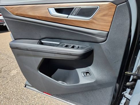 New 2026 Volkswagen Atlas SE AWD/4WD image 21