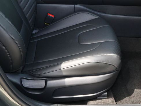 Used 2026 Hyundai Elantra Limited w/ Cargo Package FWD image 18