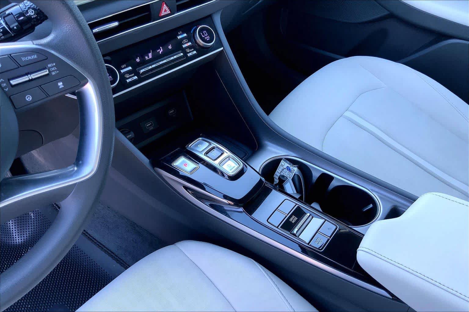Used 2023 Hyundai Sonata SEL FWD image 16