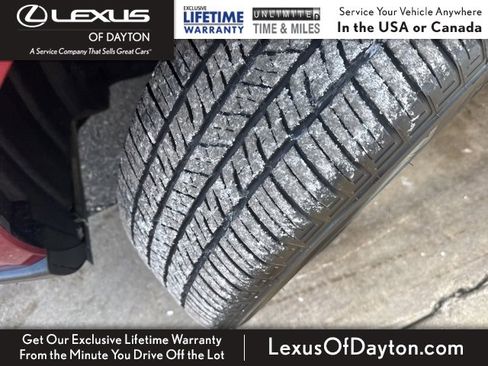 Used 2023 Toyota Venza XLE image 9