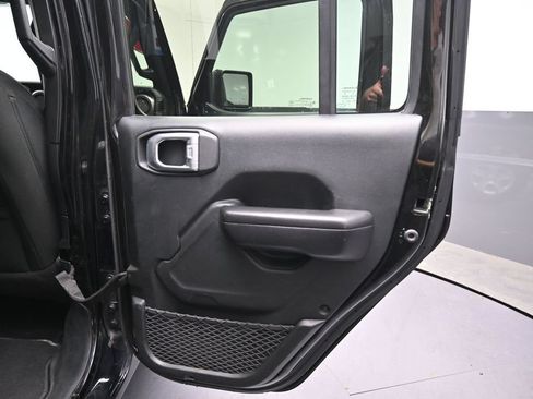 Used 2020 Jeep Wrangler Unlimited Sport S AWD/4WD image 21