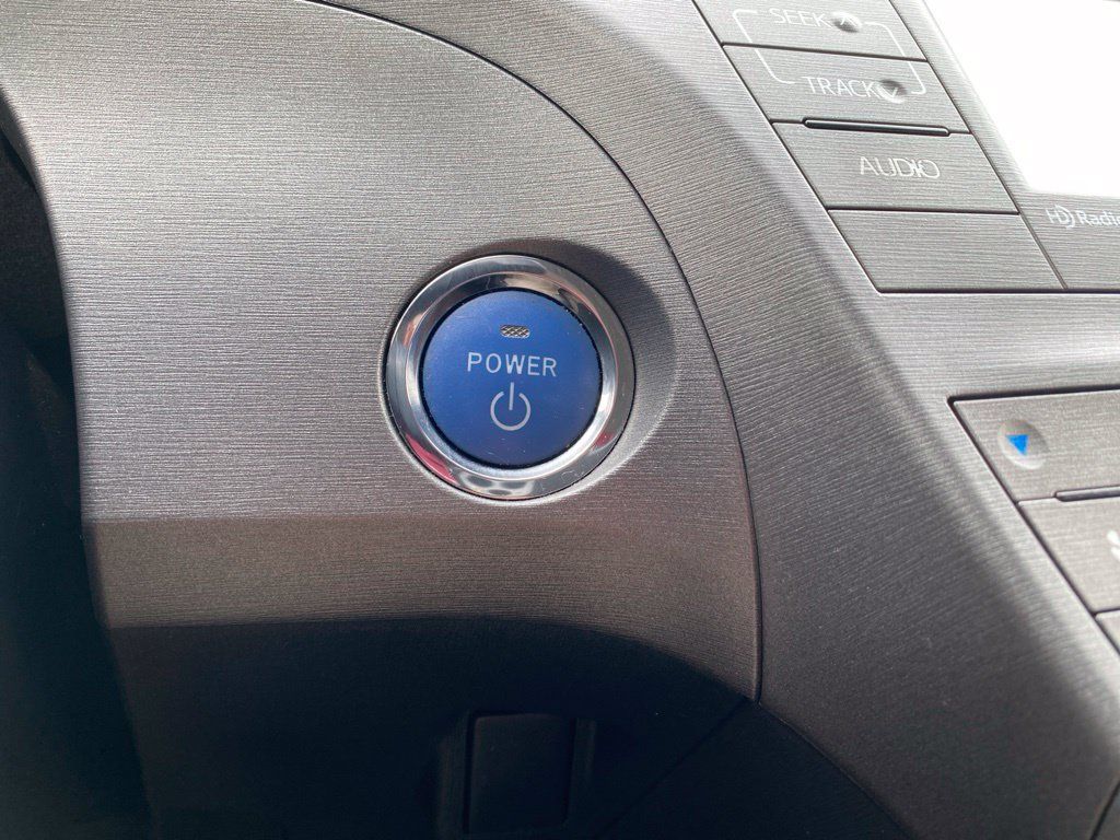 Used 2012 Toyota Prius Five FWD image 13