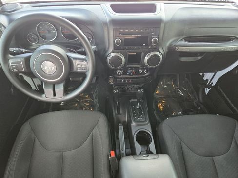 Used 2016 Jeep Wrangler Unlimited Sport AWD/4WD image 25