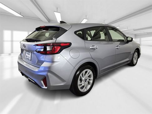 New 2025 Subaru Impreza 2.0i image 4
