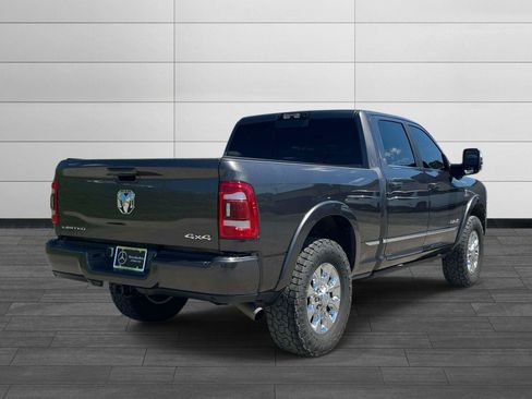 Used 2023 RAM 2500 Limited AWD/4WD image 4