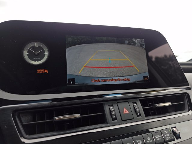 Used 2025 Lexus ES 350 w/ Premium Package FWD image 30
