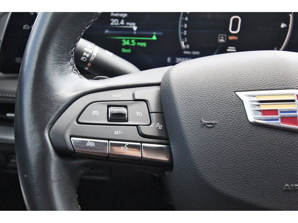 Used 2025 Cadillac XT4 Premium Luxury FWD image 15