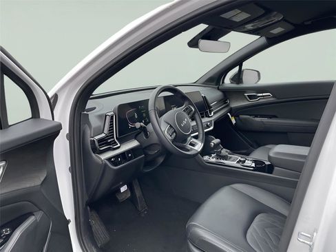 Used 2025 Kia Sportage X-Line image 13
