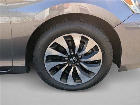 Used 2017 Honda Accord EX-L image 21