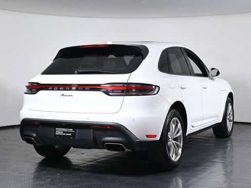 Certified 2022 Porsche Macan AWD/4WD image 7