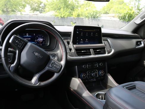 Used 2024 Chevrolet Tahoe RST w/ Luxury Package AWD/4WD image 15