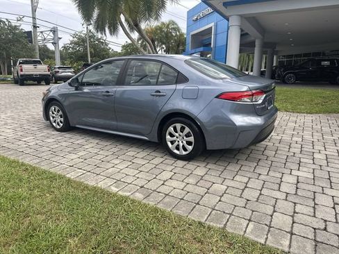 Used 2024 Toyota Corolla LE FWD image 32