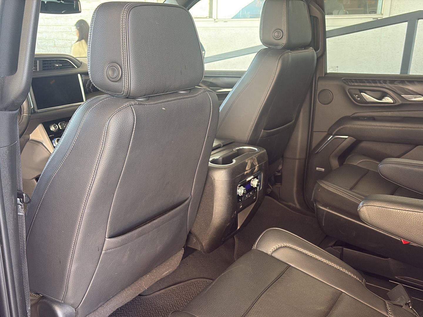 Used 2023 GMC Yukon Denali AWD/4WD image 10