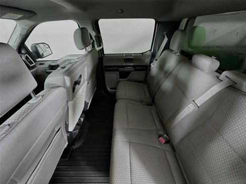 Used 2015 Ford F150 XLT w/ XTR Package image 20