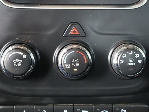 Used 2017 RAM 2500 Tradesman w/ Chrome Appearance Group AWD/4WD image 25