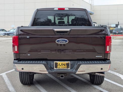 Used 2018 Ford F150 Lariat w/ Equipment Group 502A Luxury image 5