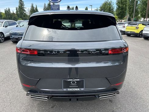 New 2025 Land Rover Range Rover Sport Dynamic SE image 6