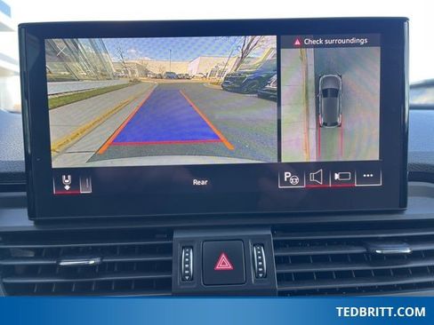 Used 2022 Audi Q5 2.0T Prestige w/ Prestige Package image 34