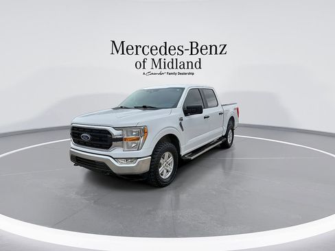 Used 2022 Ford F150 XLT w/ Trailer Tow Package AWD/4WD image 4