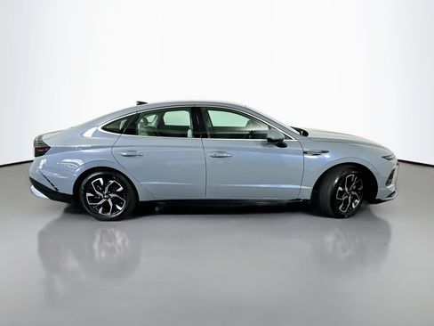 Certified 2025 Hyundai Sonata SEL FWD image 8