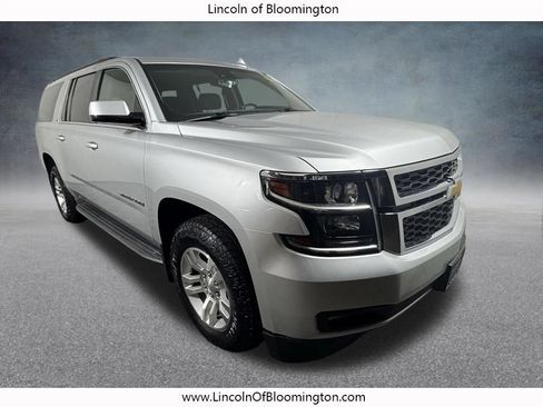 Used 2016 Chevrolet Suburban LT w/ Luxury Package AWD/4WD image 8