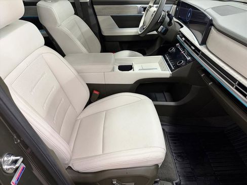 Used 2024 Hyundai Santa Fe Calligraphy image 18