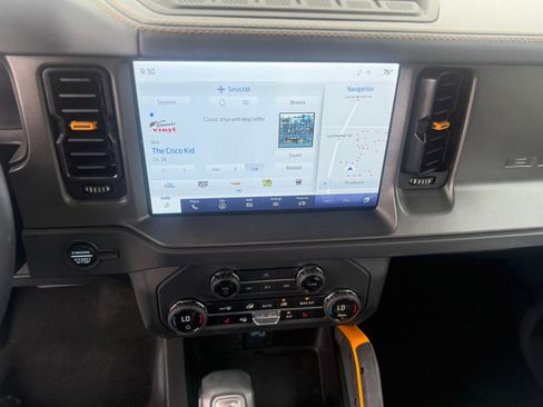 Used 2024 Ford Bronco Badlands AWD/4WD image 11