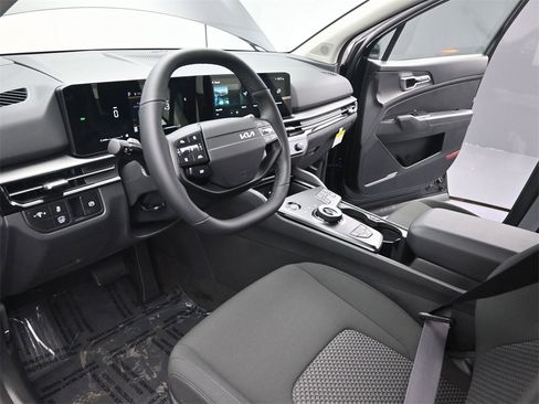 New 2026 Kia Sportage LX image 17