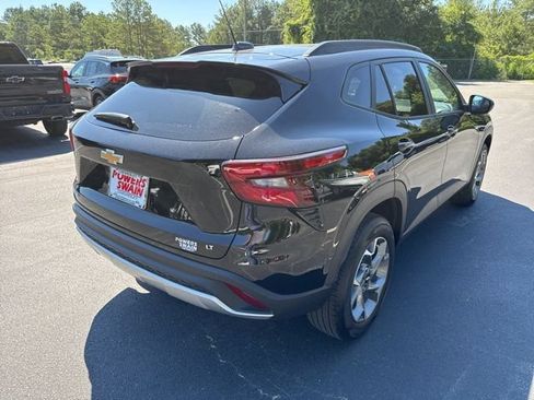 Used 2026 Chevrolet Trax LT w/ Driver Confidence Package FWD image 5