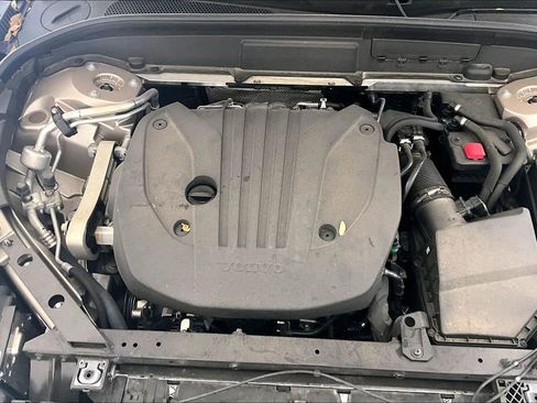 Used 2024 Volvo XC60 B5 Plus image 43