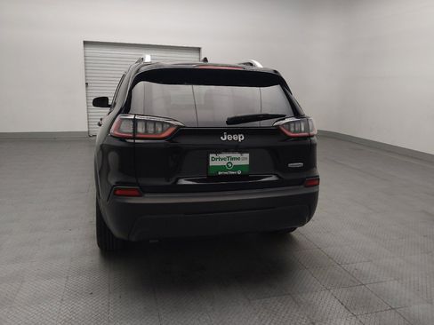 Used 2020 Jeep Cherokee Latitude FWD image 6