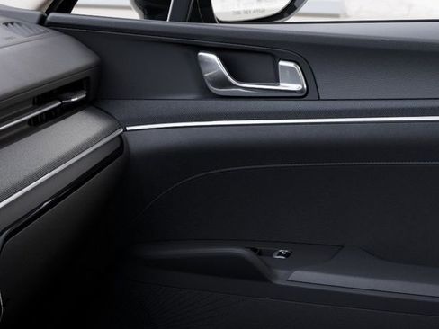 New 2026 Kia K5 LXS image 25