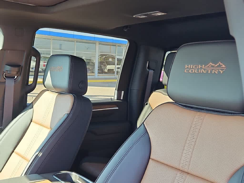 New 2026 Chevrolet Silverado 2500 High Country w/ Technology Package AWD/4WD image 15