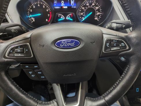 Used 2019 Ford Escape Titanium AWD/4WD image 20