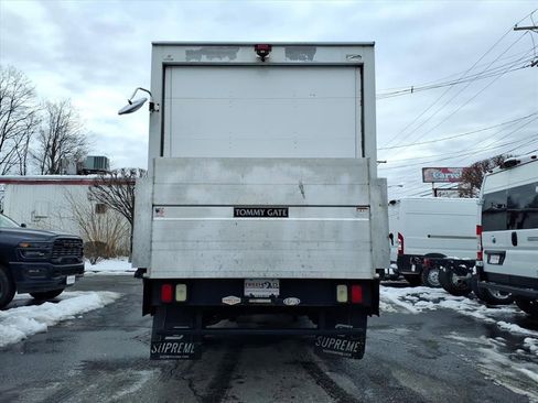 Used 2021 Chevrolet Express 3500 image 12