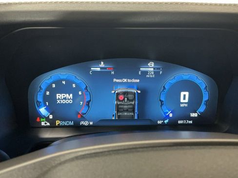 Used 2025 Ford Bronco Badlands image 10