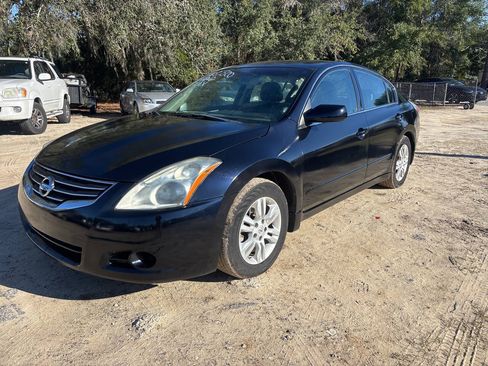 Used 2012 Nissan Altima 2.5 S w/ 20th Anniversary Pkg FWD image 2