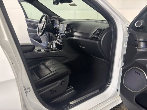 Certified 2019 Jeep Grand Cherokee High Altitude image 31